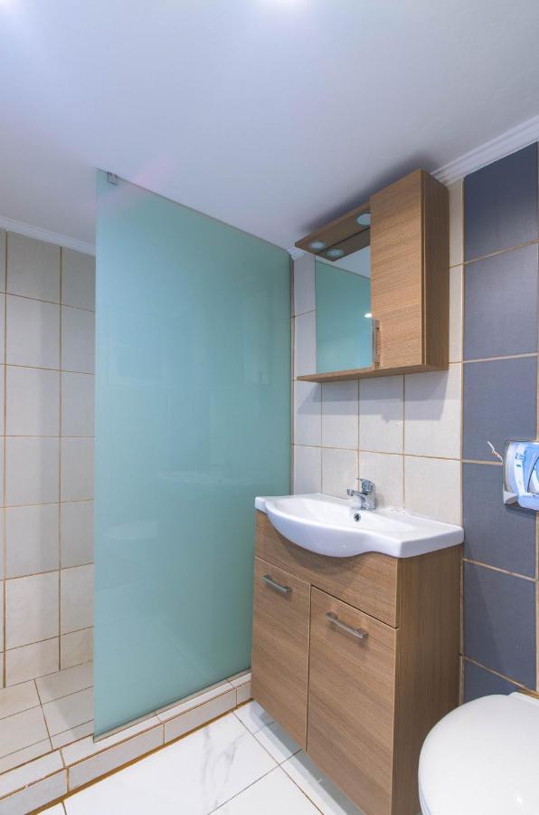 New Renovated 1B Apartment Close To Historic Center Αθήνα Εξωτερικό φωτογραφία